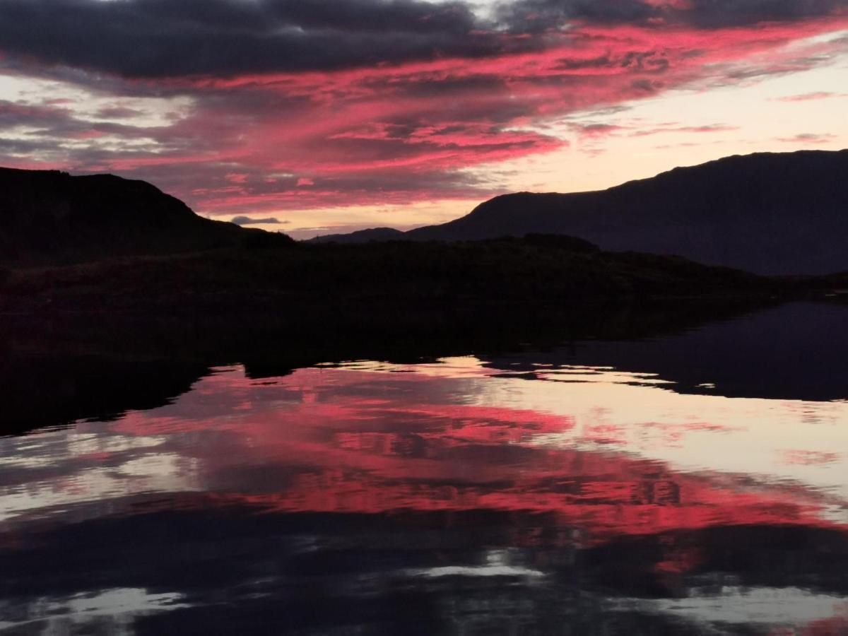 奥本青年旅舍旅舍 外观 照片 Sunset over Loch Lomond