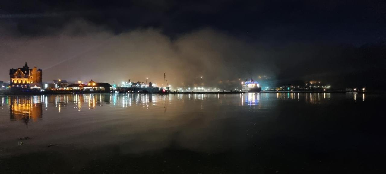 奥本青年旅舍旅舍 外观 照片 The Port of Everett at night