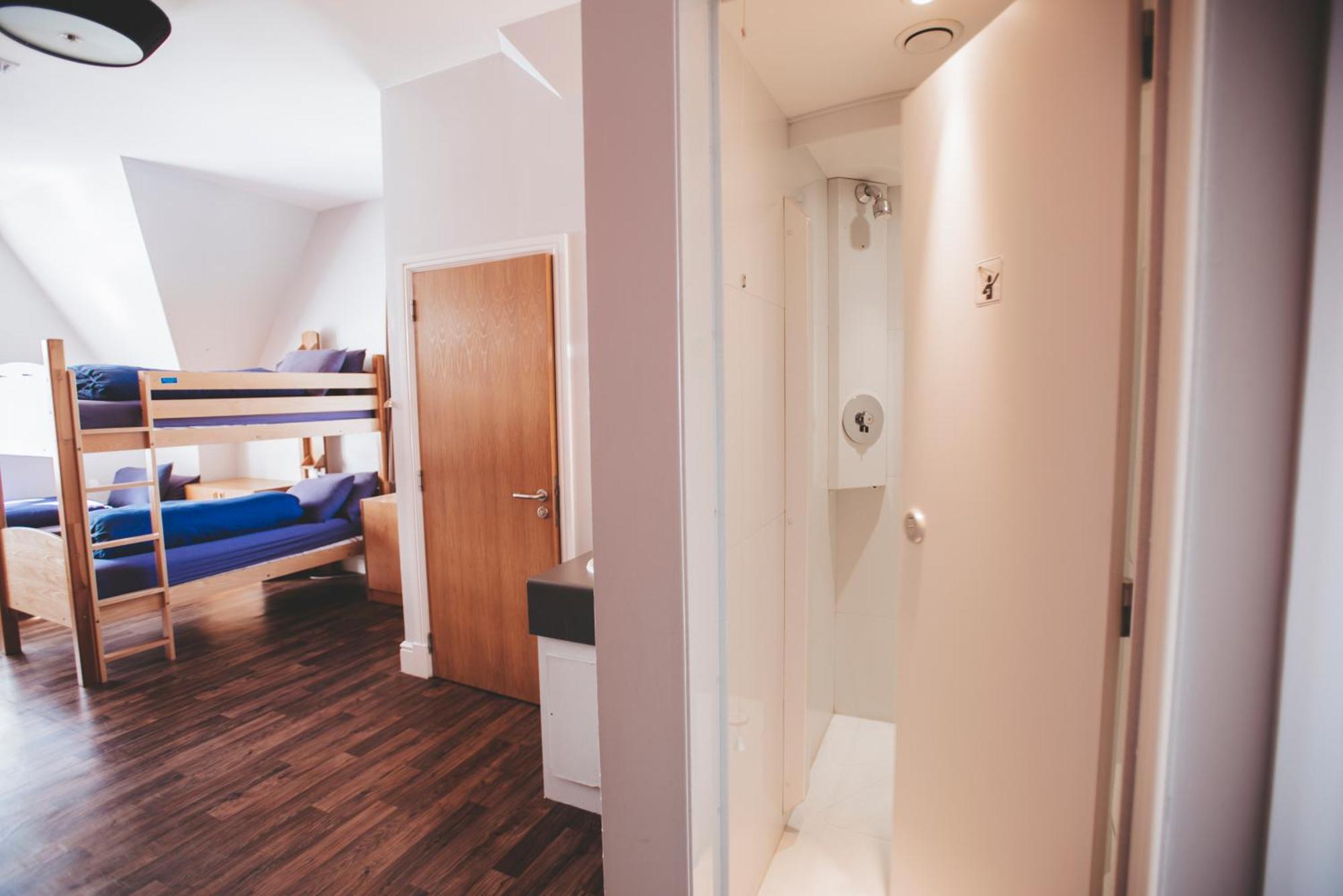 奥本青年旅舍旅舍 外观 照片 A typical bedroom in the halls of residence